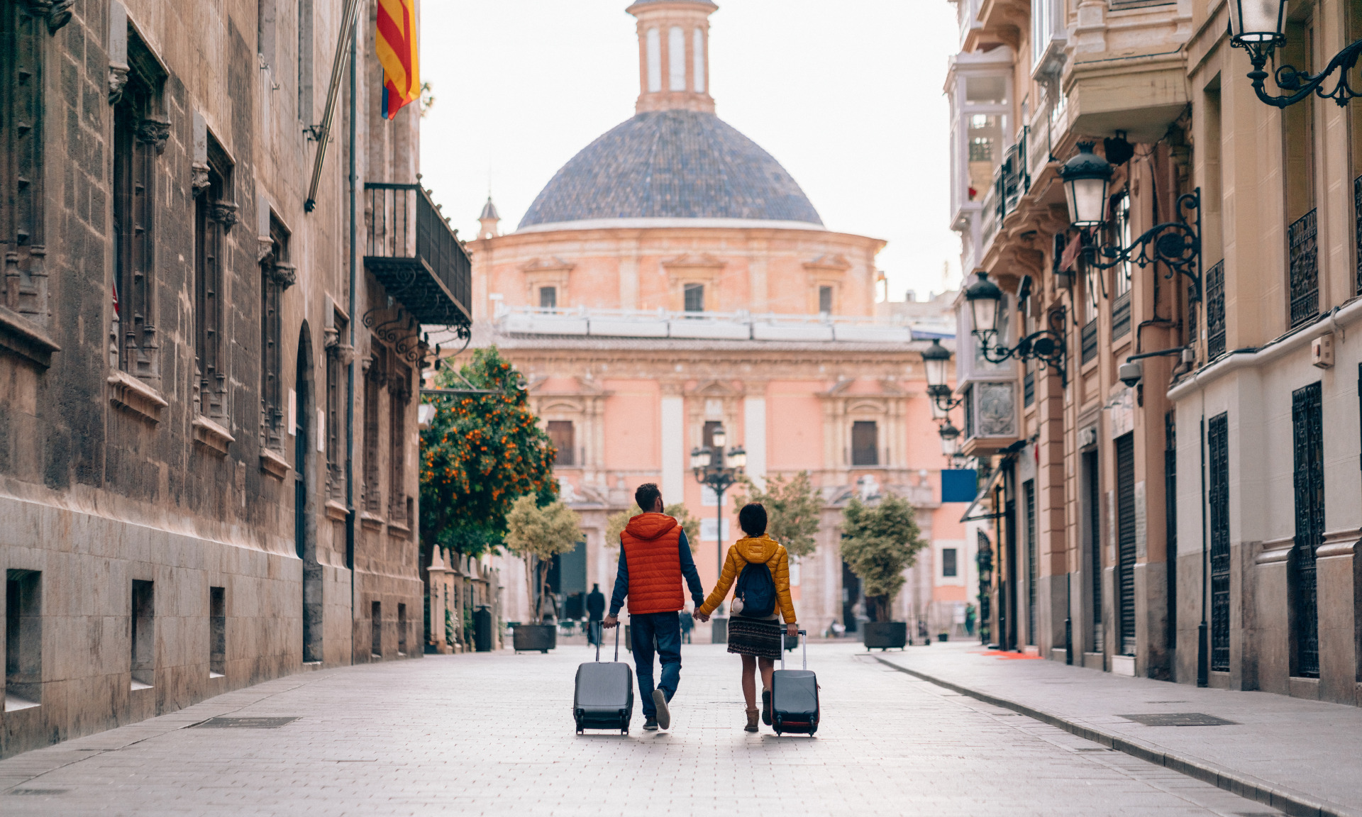 un couple en plein voyage